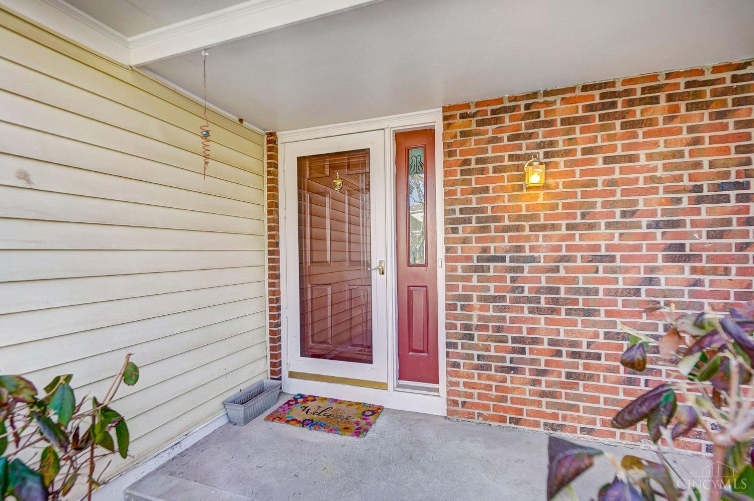 1293 Ebenezer Road Cincinnati, OH 45233 - Photo 3 of 52