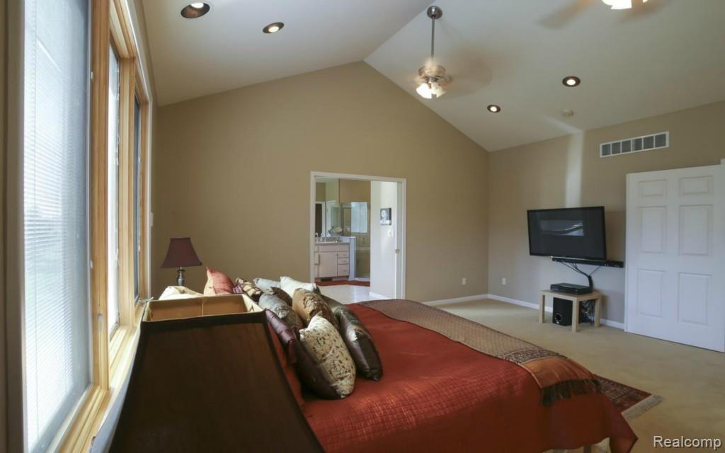 12247 Trinkle Road Dexter, MI 48130 - Photo 16 of 24 15-photo-web-1680x1050-133722.jpg