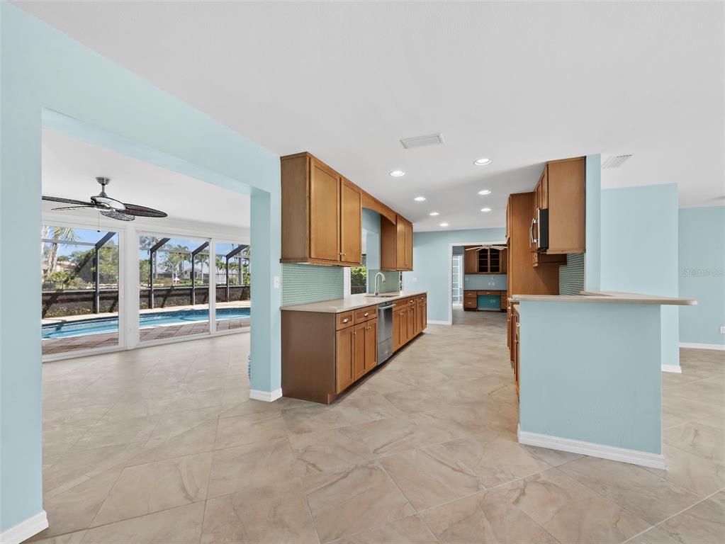741 Old Compass Road Longboat Key, FL 34228 - Photo 13 of 51