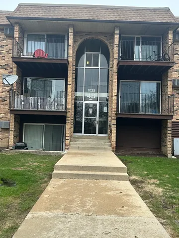 $140,000 | 1025 Higgins Quarters Drive, Unit 4109, Hoffman Estates, IL 60169