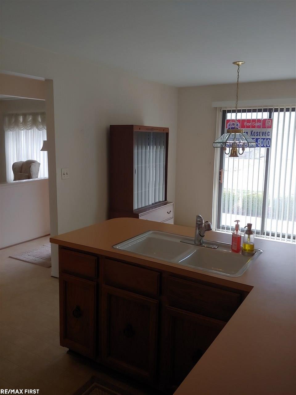 31874 Hoover Road Warren, MI 48093 - Photo 16 of 36