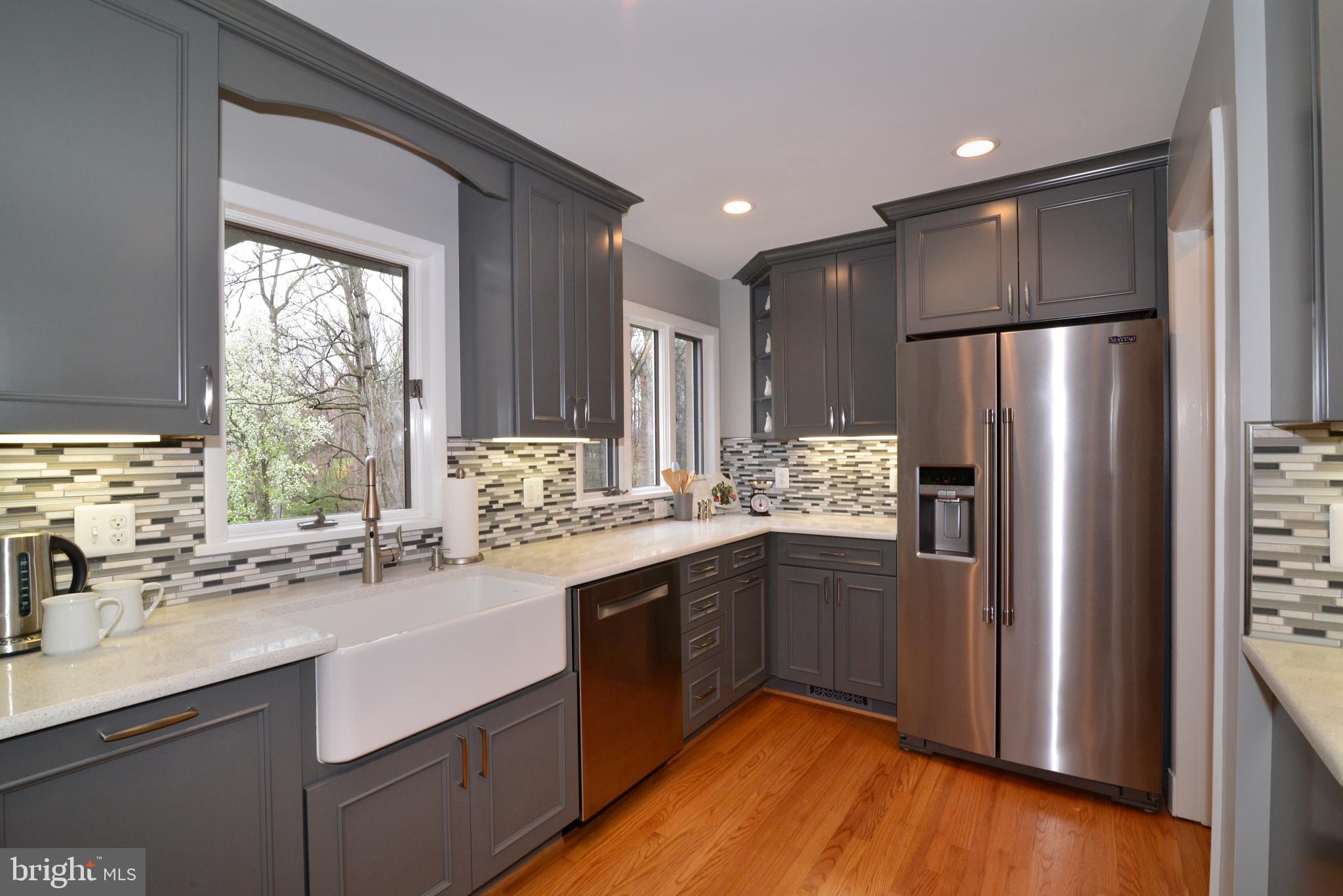 9600 Clarks Crossing Road Vienna, VA 22182 - Photo 13 of 79 Beautiful features...farmhouse sink!