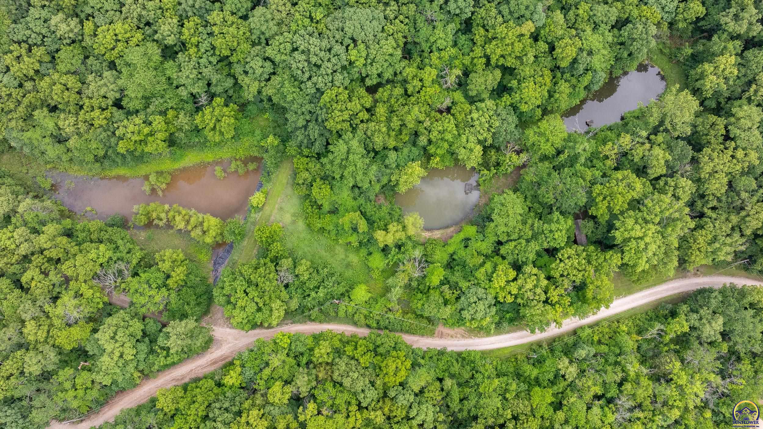 1757 Buck Creek Road Perry, KS 66073 - Photo 11 of 90