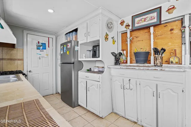 $129,888 | 174 Lake Candelwood Court, El Paso, TX 79928