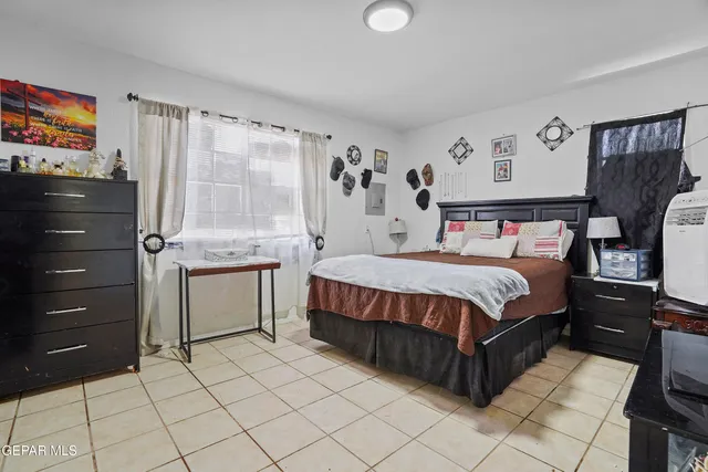 $129,888 | 174 Lake Candelwood Court, El Paso, TX 79928