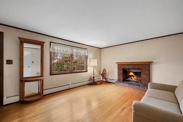 $375,000 | 15 Jan Road, Bristol, CT 06010