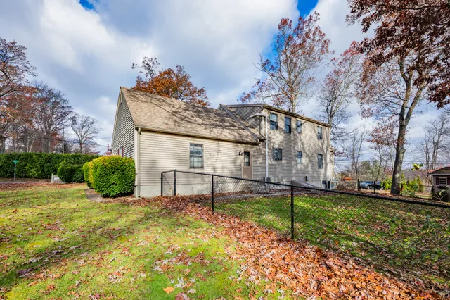 $375,000 | 15 Jan Road, Bristol, CT 06010