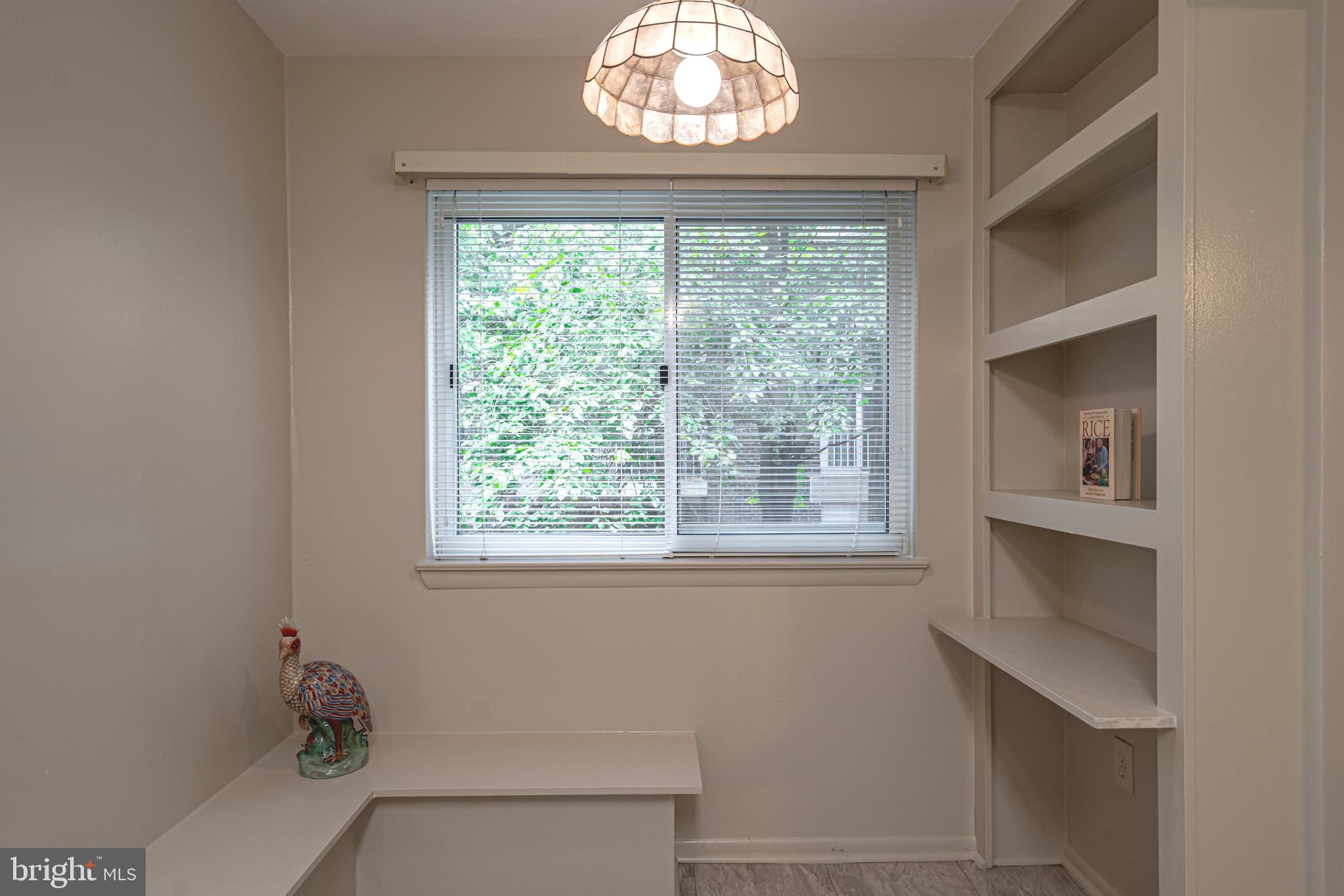 3356 Hewitt Avenue, Unit 201 Silver Spring, MD 20906 - Photo 19 of 25 Kitchen Siting Area