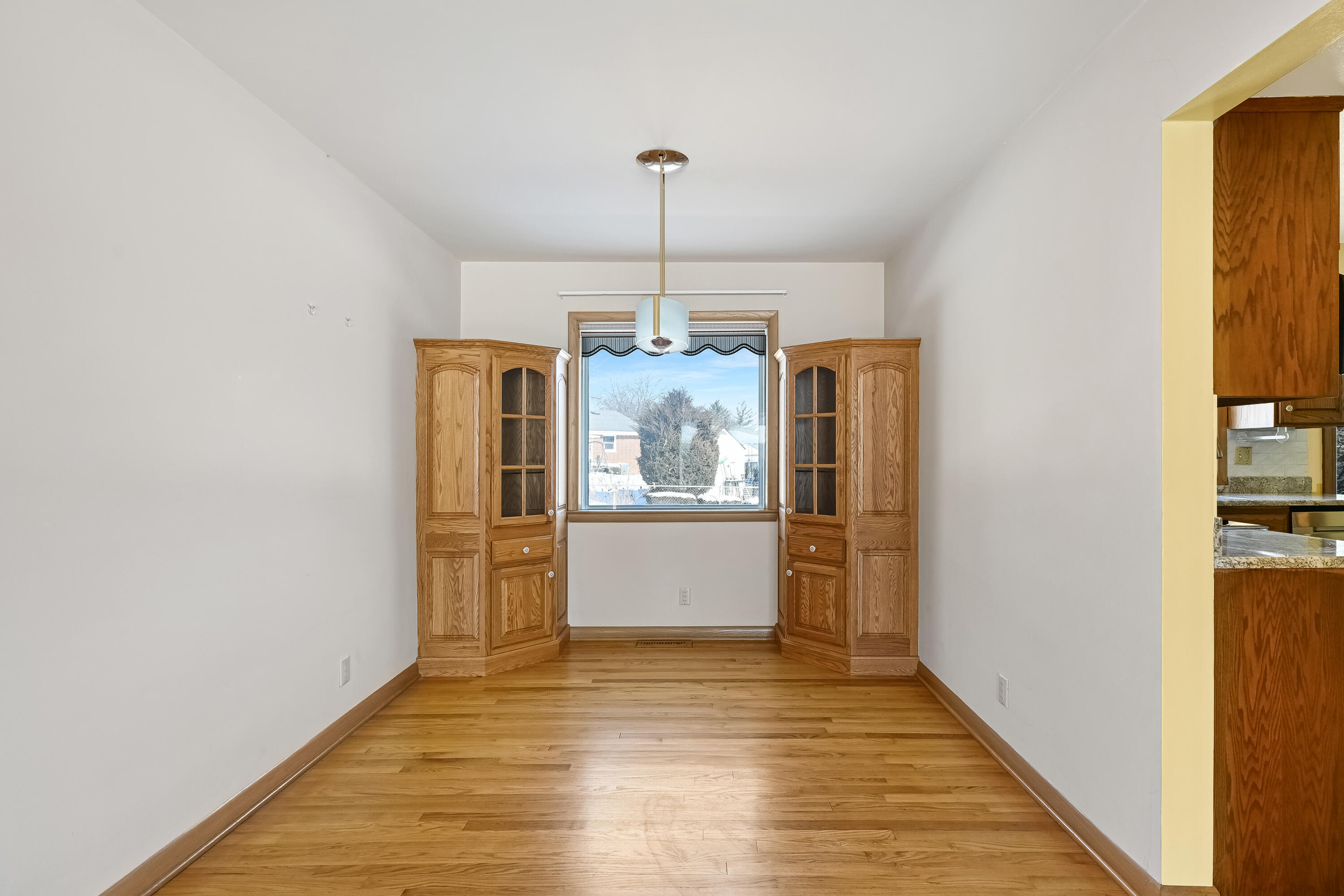 6046 South 22nd Street Milwaukee, WI 53221 - Photo 11 of 33 DSC_ (10)