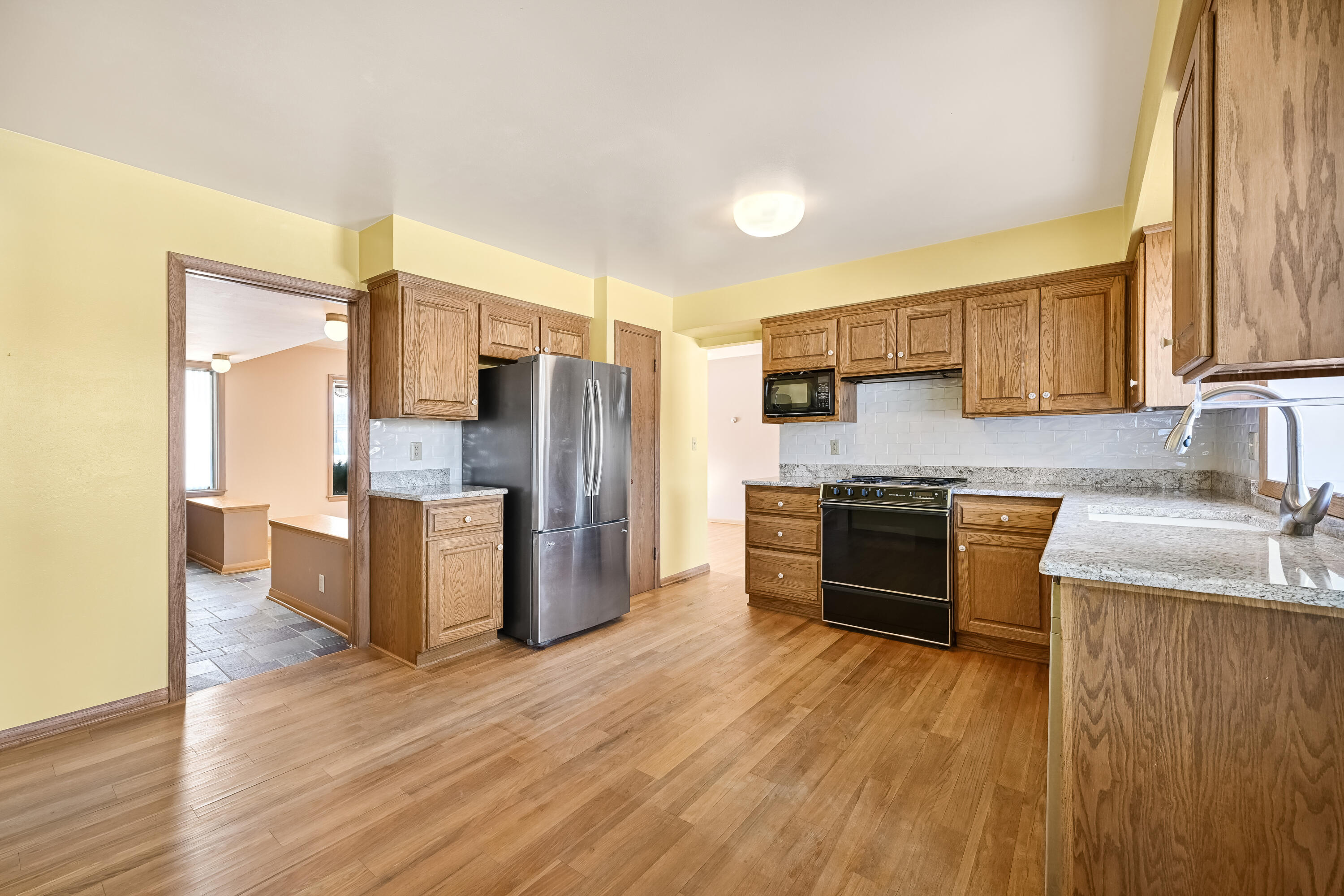 6046 South 22nd Street Milwaukee, WI 53221 - Photo 14 of 33 DSC_ (14)