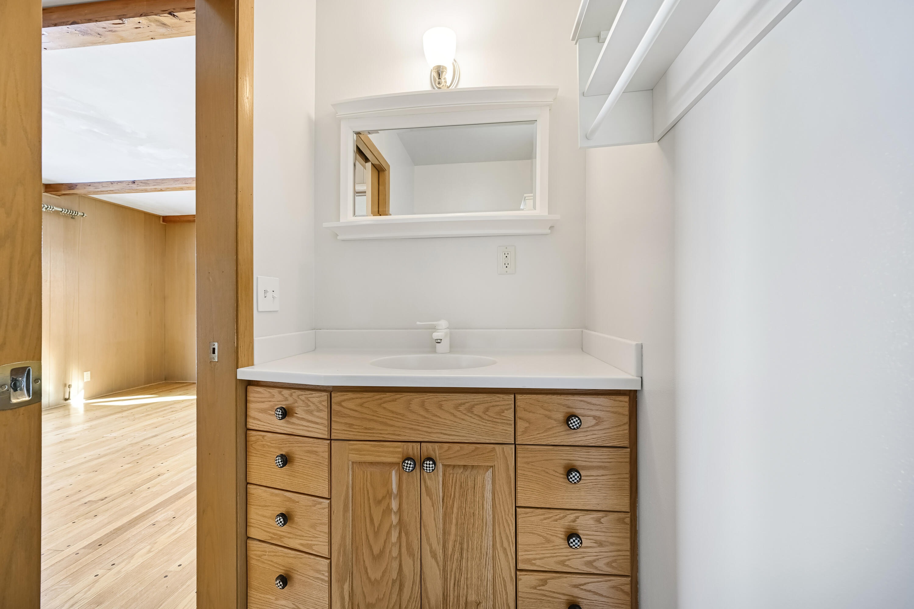 6046 South 22nd Street Milwaukee, WI 53221 - Photo 21 of 33 DSC_ (21)