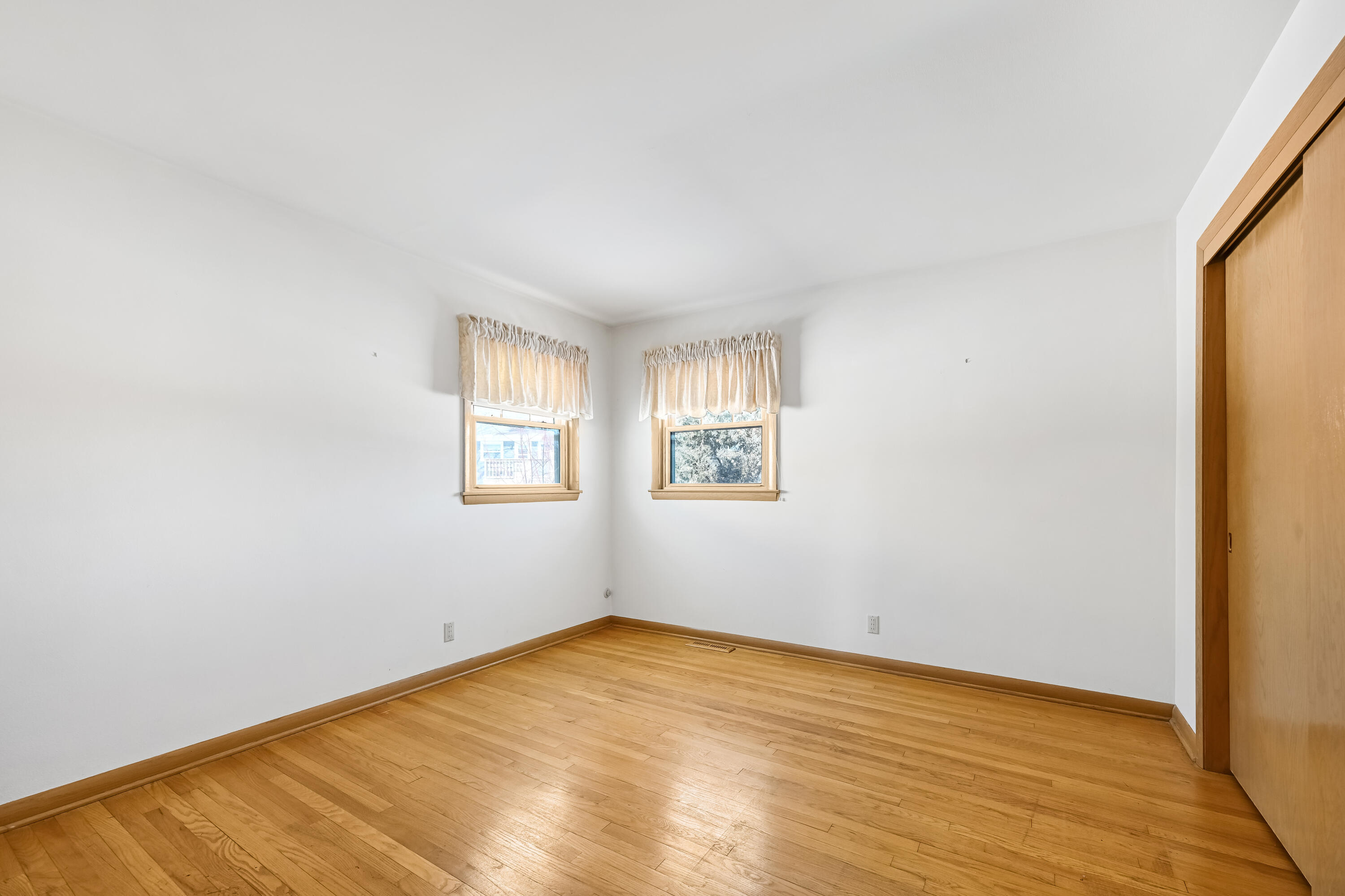 6046 South 22nd Street Milwaukee, WI 53221 - Photo 23 of 33 DSC_ (22)