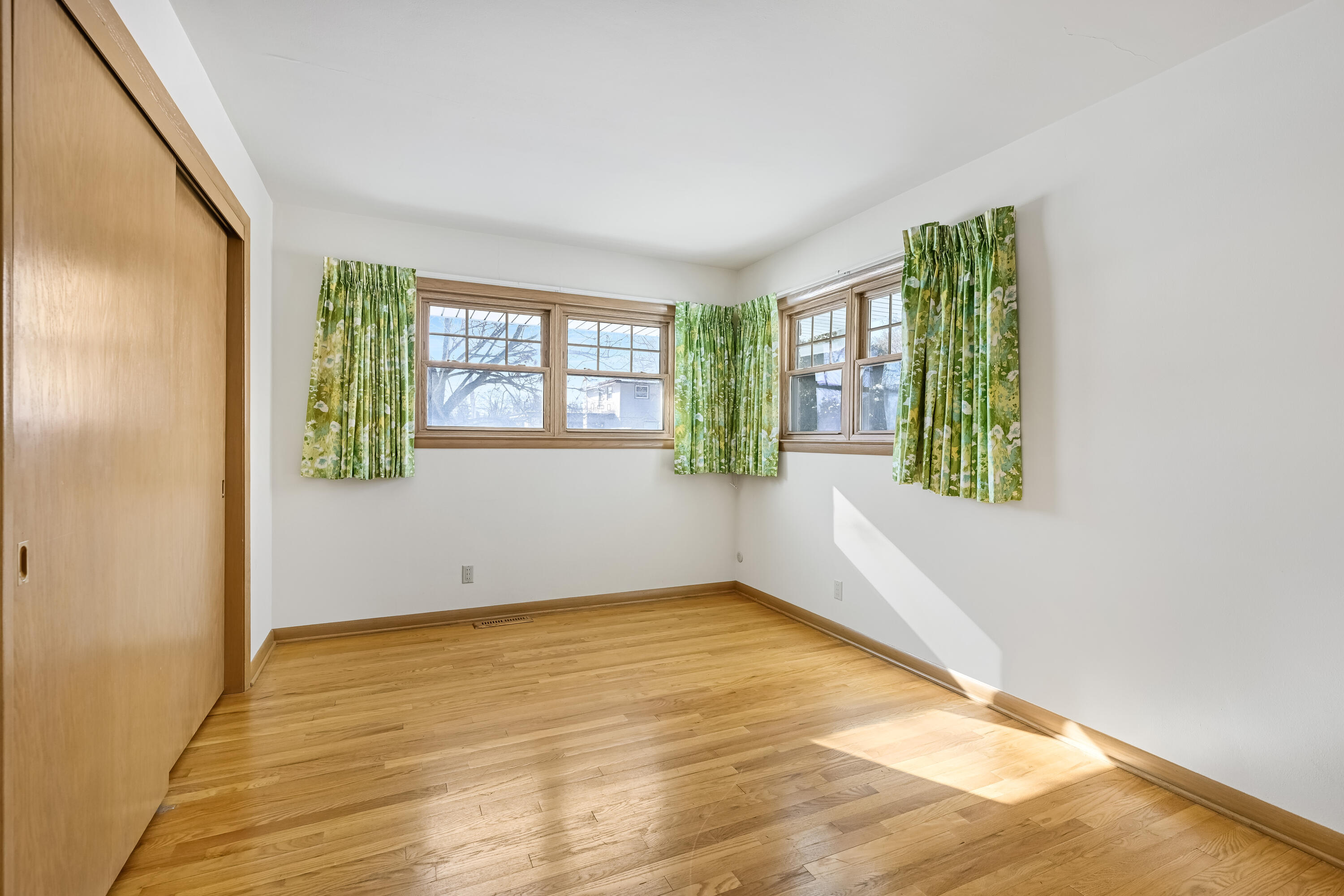 6046 South 22nd Street Milwaukee, WI 53221 - Photo 24 of 33 DSC_ (23)