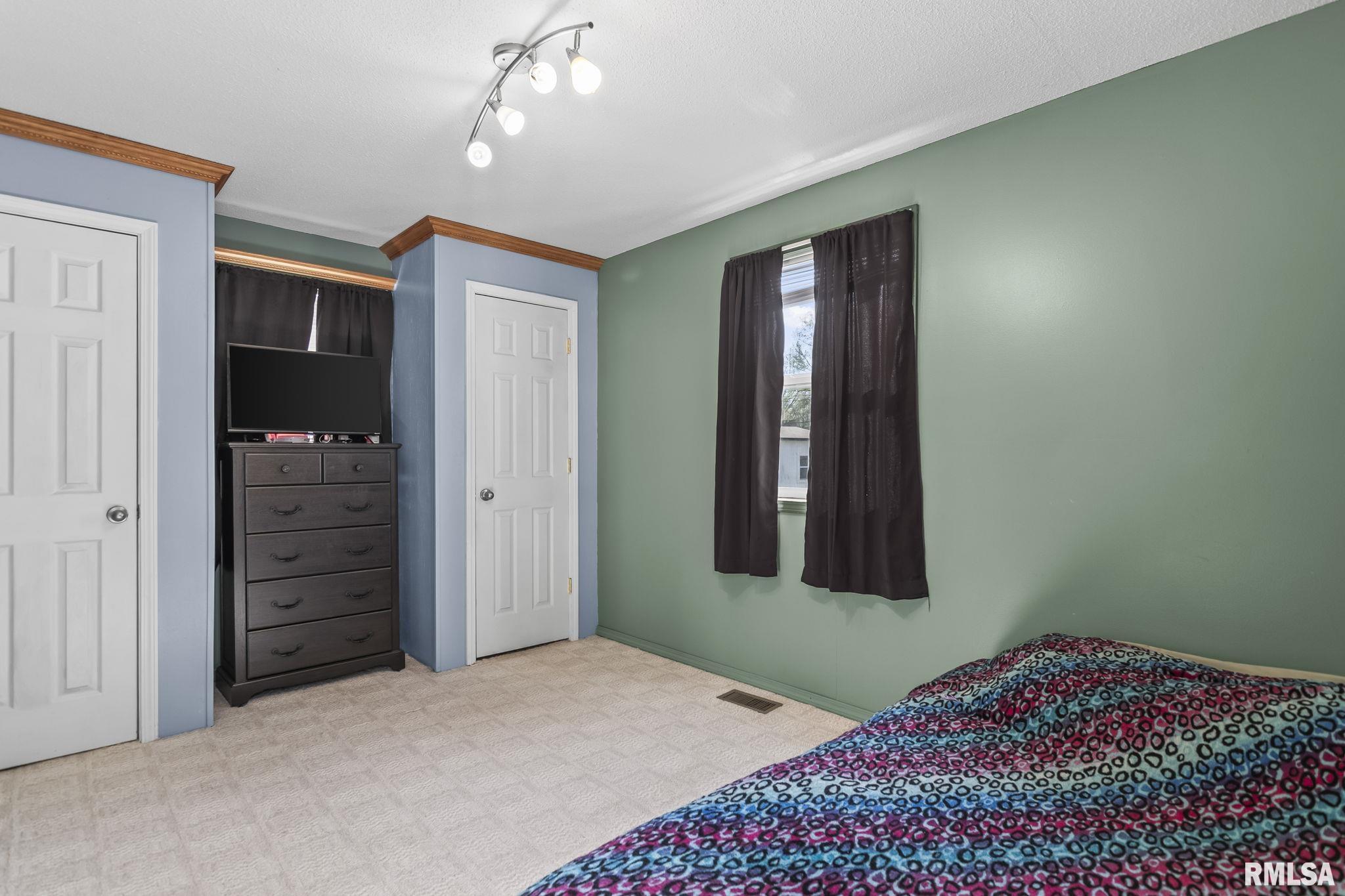 1621 North 8th Street Springfield, IL 62702 - Photo 13 of 33