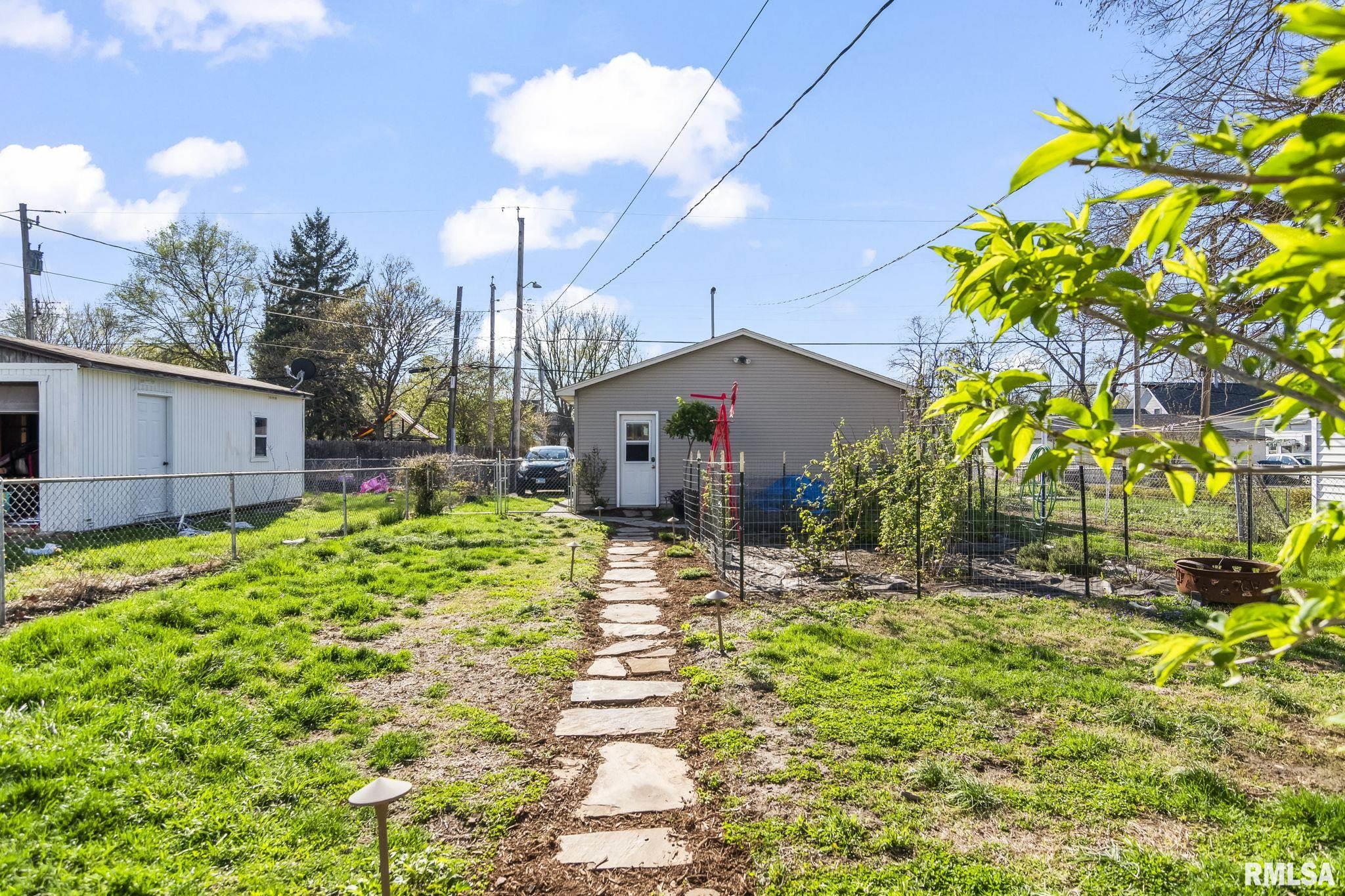 1621 North 8th Street Springfield, IL 62702 - Photo 20 of 33