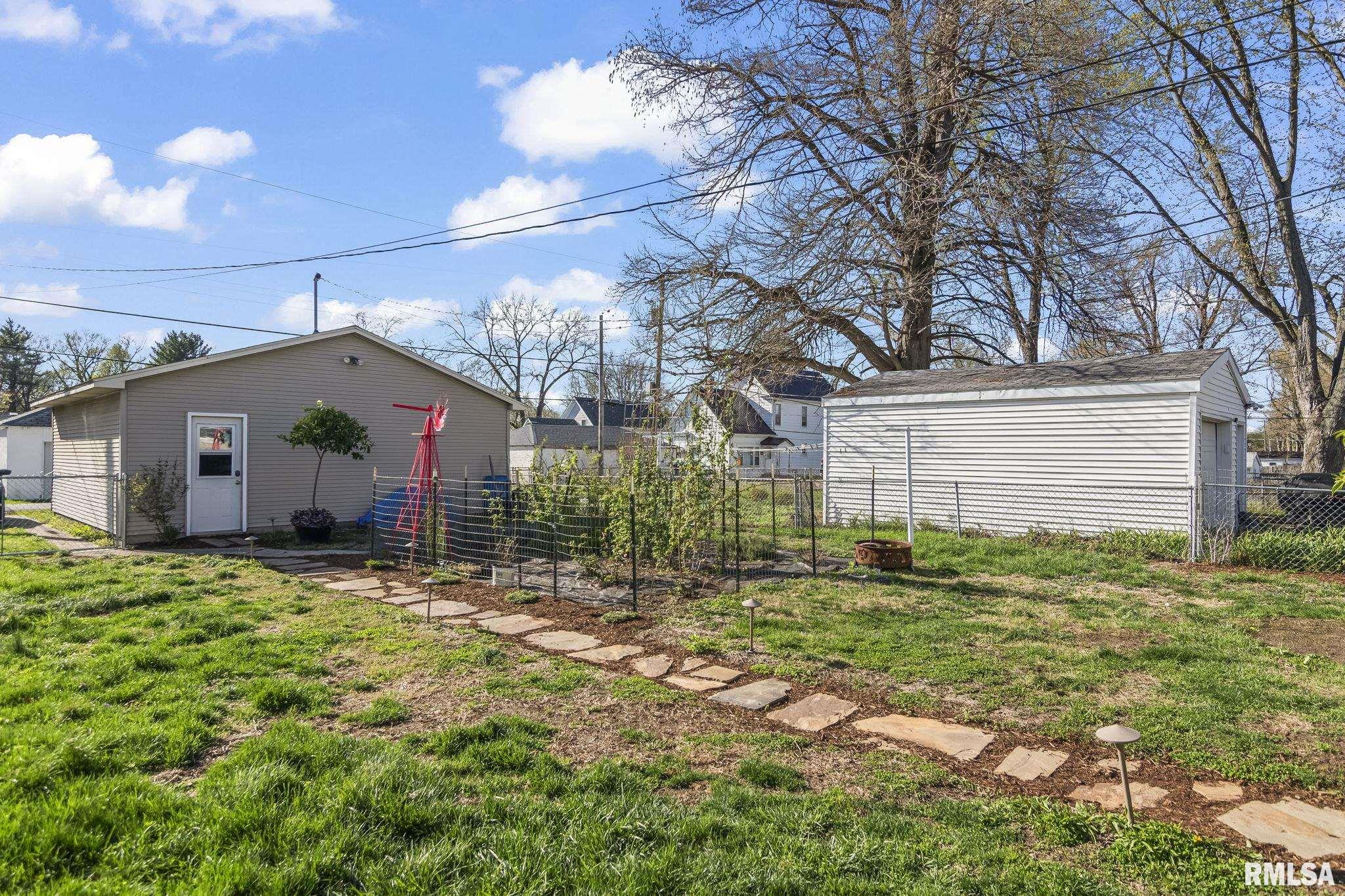 1621 North 8th Street Springfield, IL 62702 - Photo 21 of 33