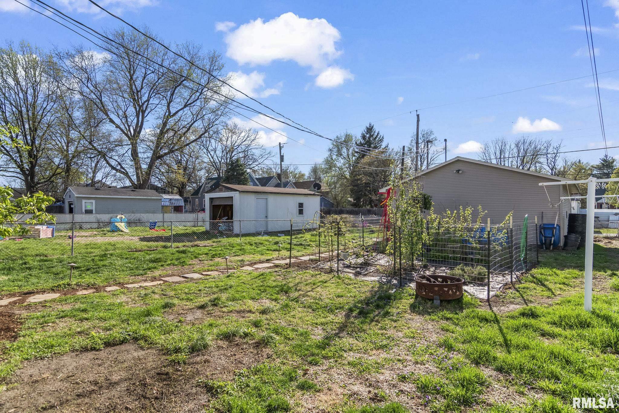 1621 North 8th Street Springfield, IL 62702 - Photo 22 of 33