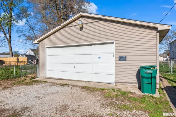 $125,000 | 1621 North 8th Street, Springfield, IL 62702