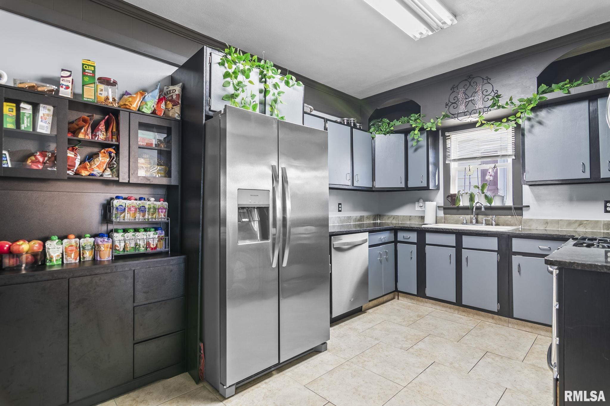 1621 North 8th Street Springfield, IL 62702 - Photo 10 of 33