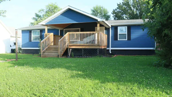 $189,000 | 1411 West Walnut Street, Washington, IN 47501