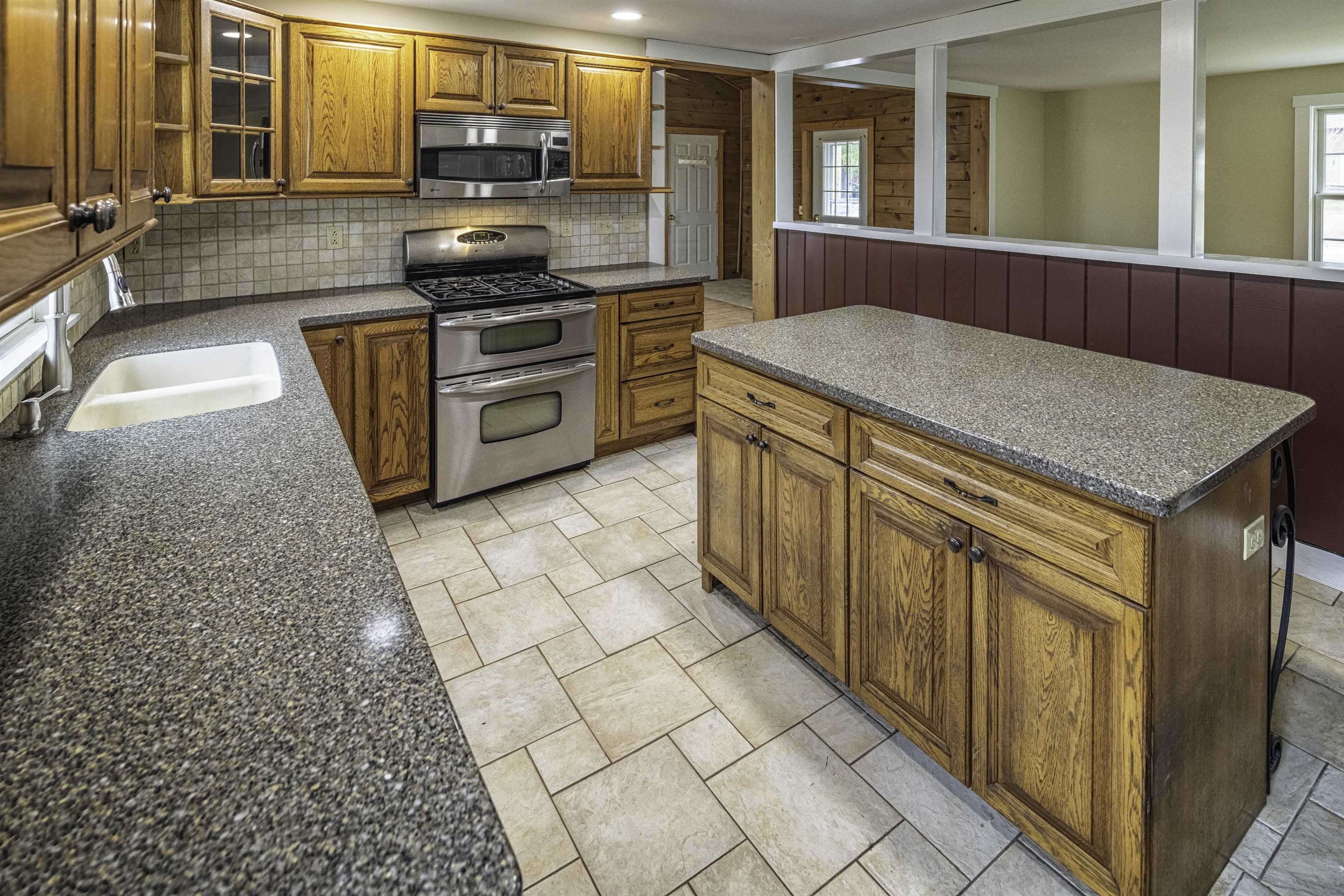 173 Chestnut Hill Road Rochester, NH 03867 - Photo 7 of 39