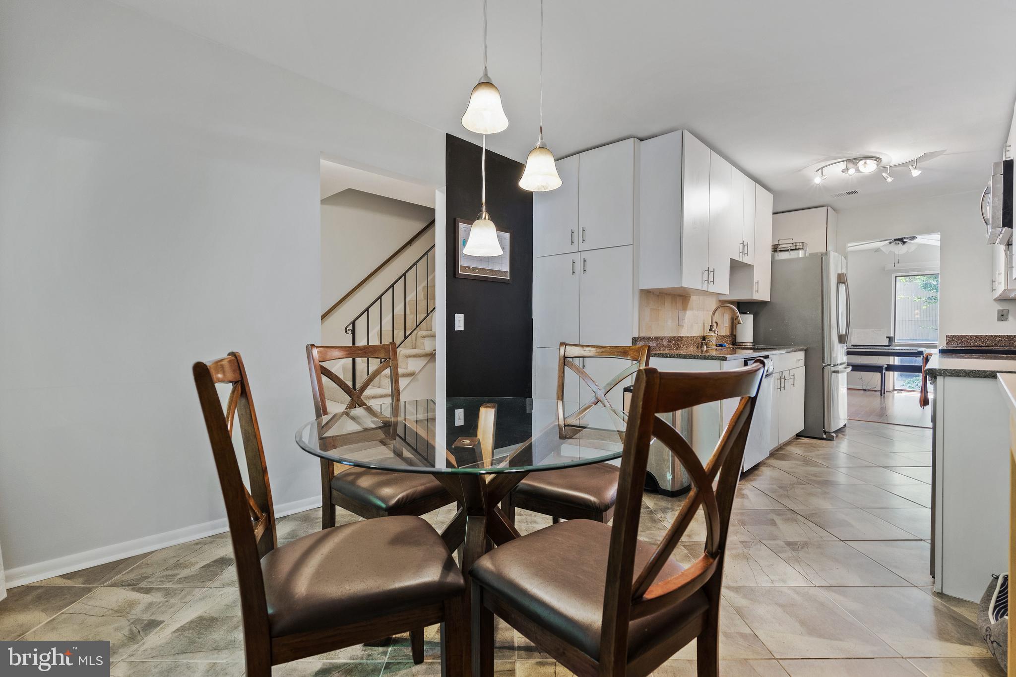 2343 Millennium Lane Reston, VA 20191 - Photo 8 of 35 Breakfast nook off the kitchen