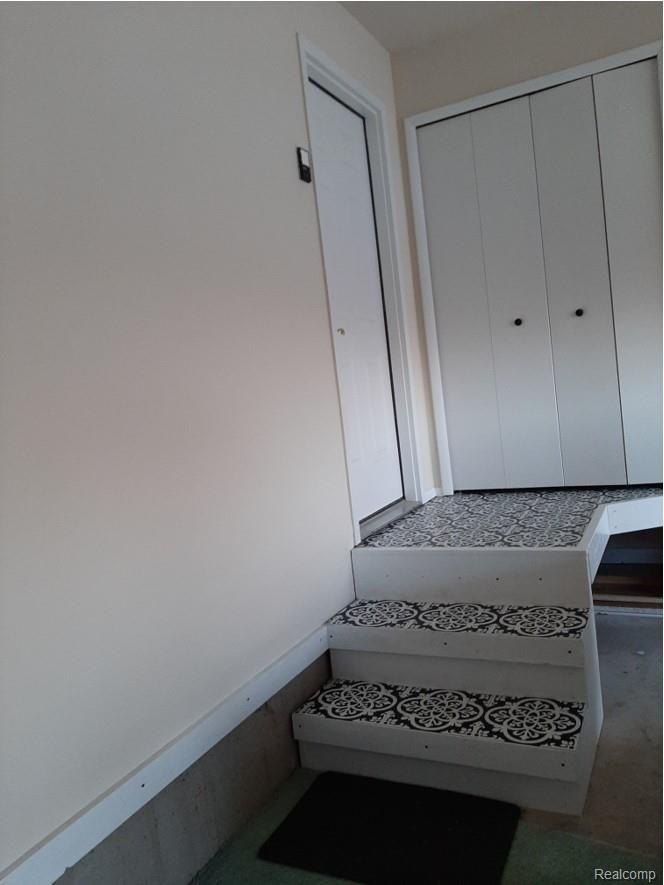 1110 School Road Rochester, MI 48307 - Photo 40 of 49 Garage.jpg