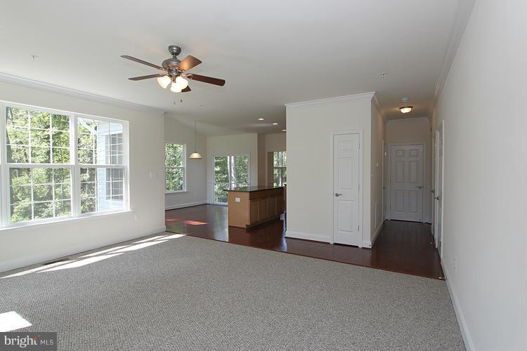 6407 Northam Road Temple Hills, MD 20748 - Photo 16 of 24 Family Room