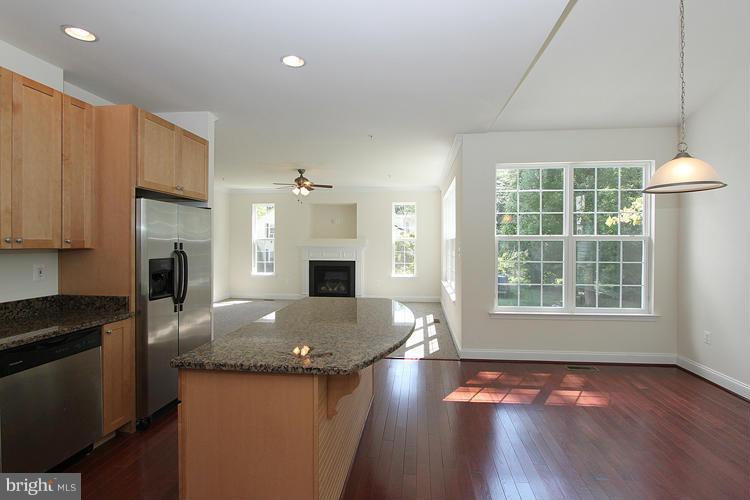 6407 Northam Road Temple Hills, MD 20748 - Photo 7 of 24 Kitchen