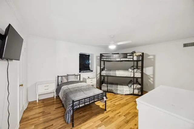 $1,900,000 | 11212 Inwood Road, Dallas, TX 75229