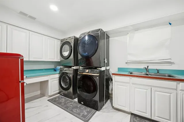 $1,900,000 | 11212 Inwood Road, Dallas, TX 75229