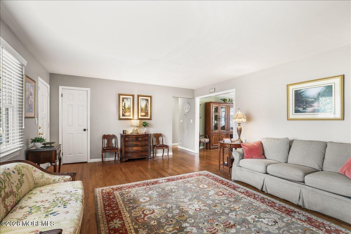 201 Green Tree Road Brick, NJ 08724 - Photo 5 of 36 05-Family Room