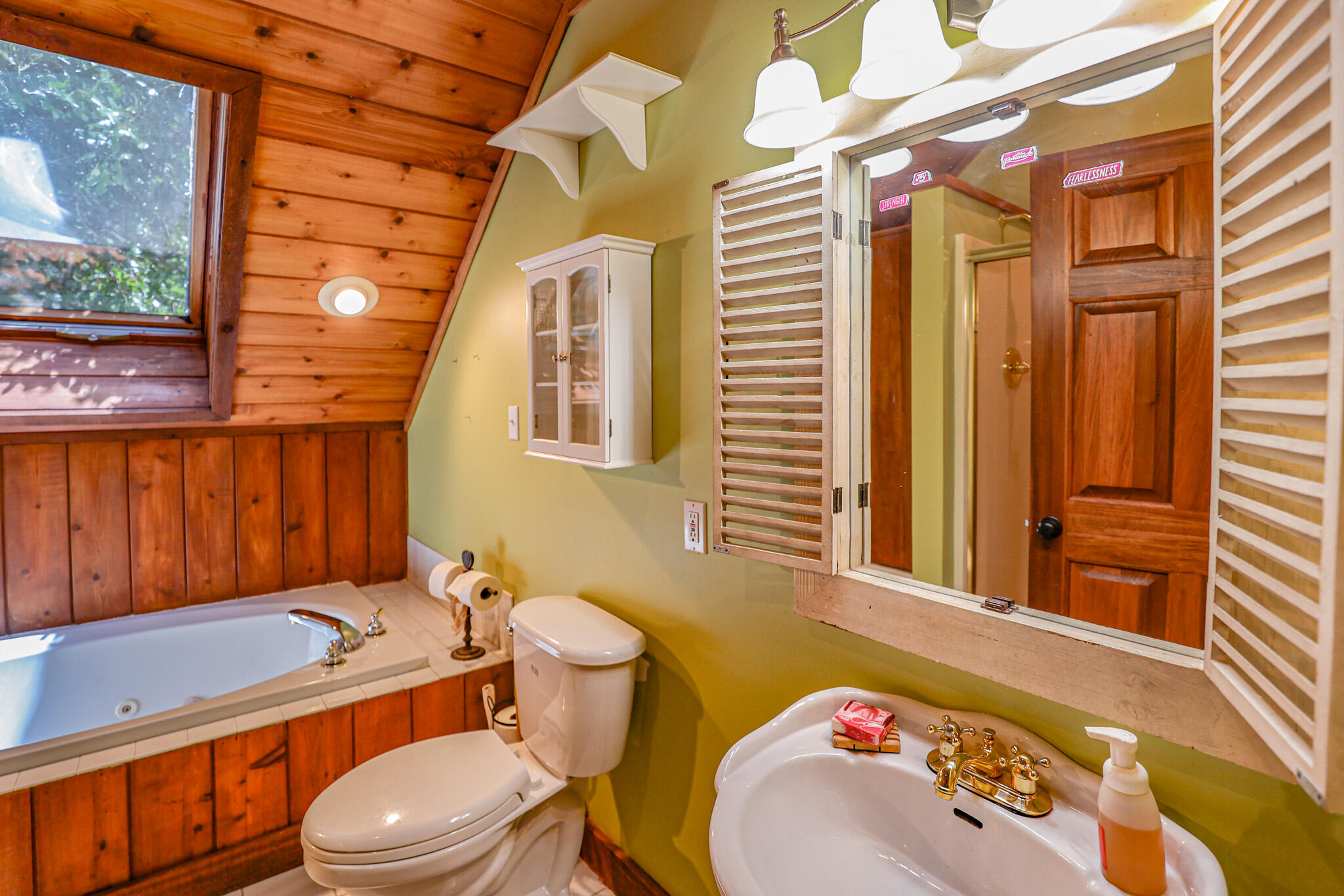 3517 Barge Island Road Benton, KY 42025 - Photo 40 of 43 Bathroom