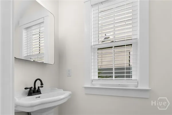 $2,200 | 1203 East Bolton Street, Savannah, GA 31404