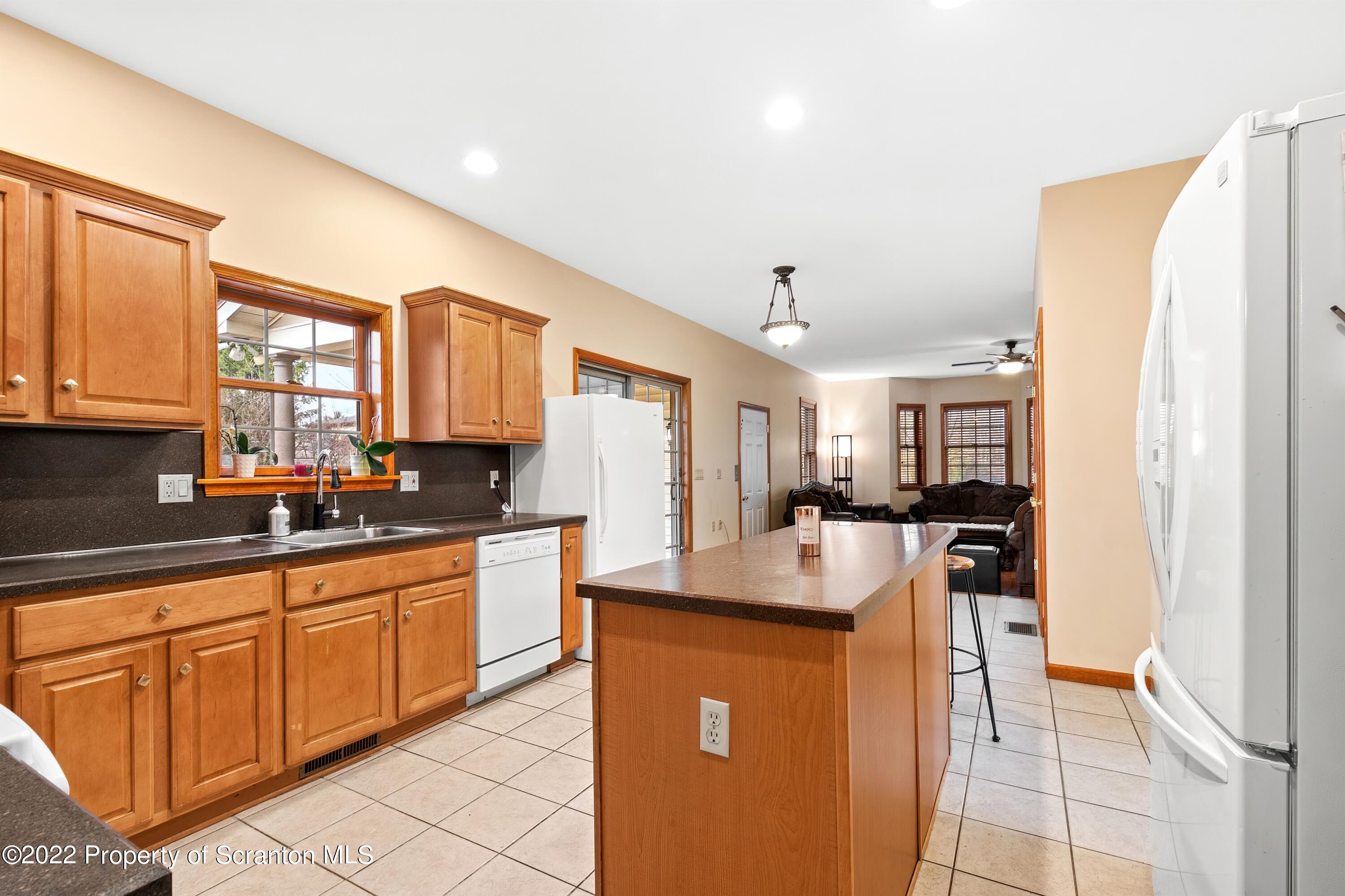 824 Saddle Loop Road Clarks Summit, PA 18411 - Photo 11 of 51 Gallery Image 11