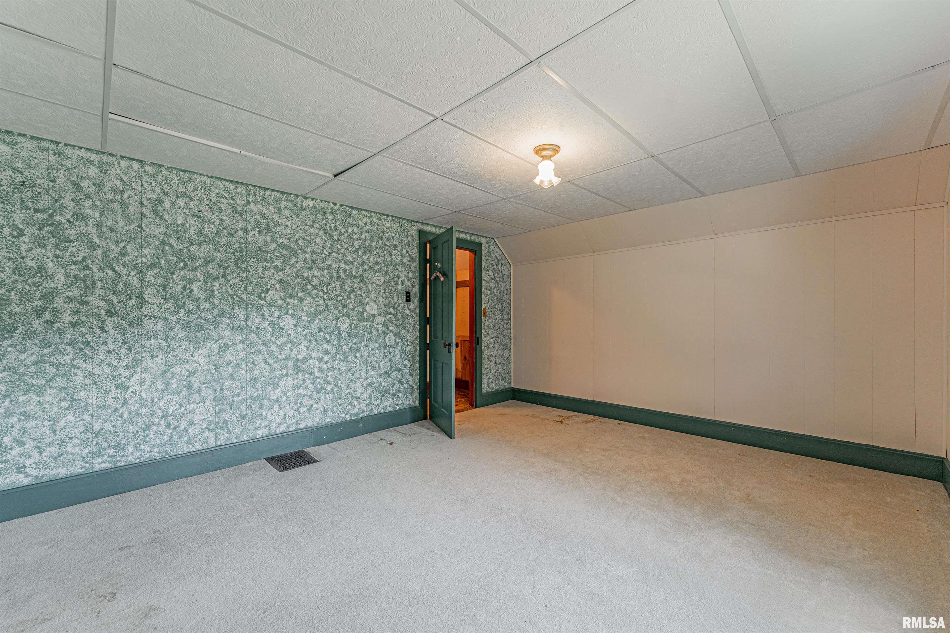 710 South Cedar Street Delavan, IL 61734 - Photo 19 of 27