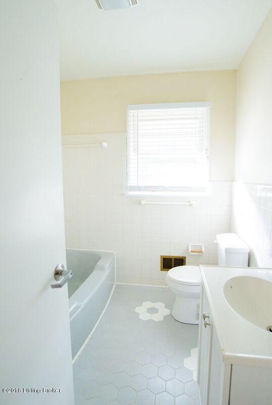 8013 Damascus Road Louisville, KY 40228 - Photo 20 of 23 dam15