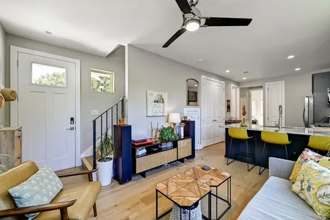 $525,000 | 1312 East M. Franklin Avenue, Unit 2, Austin, TX 78721