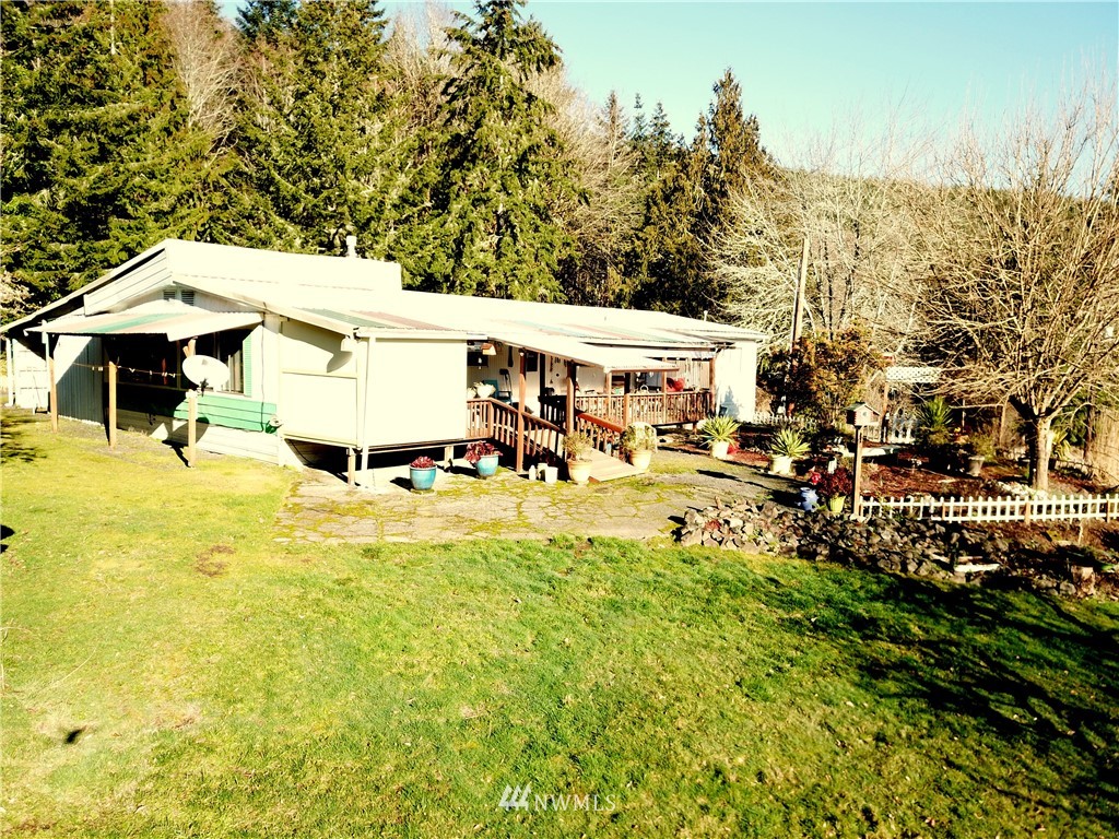 307 Labarre Road Chehalis, WA 98532 - Photo 2 of 23