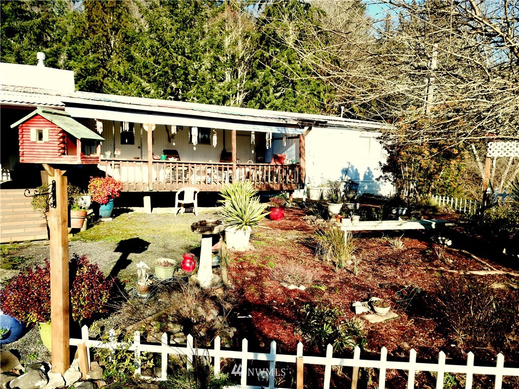 307 Labarre Road Chehalis, WA 98532 - Photo 4 of 23