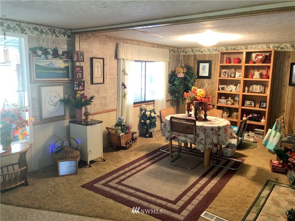 307 Labarre Road Chehalis, WA 98532 - Photo 5 of 23