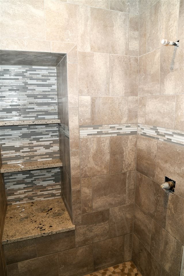 2242 Antler Ridge Drive Dubuque, IA 52002 - Photo 10 of 25 Gallery Image 10