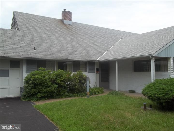 35 Red Berry Road Levittown, PA 19056 - Photo 7 of 11 Exterior Front