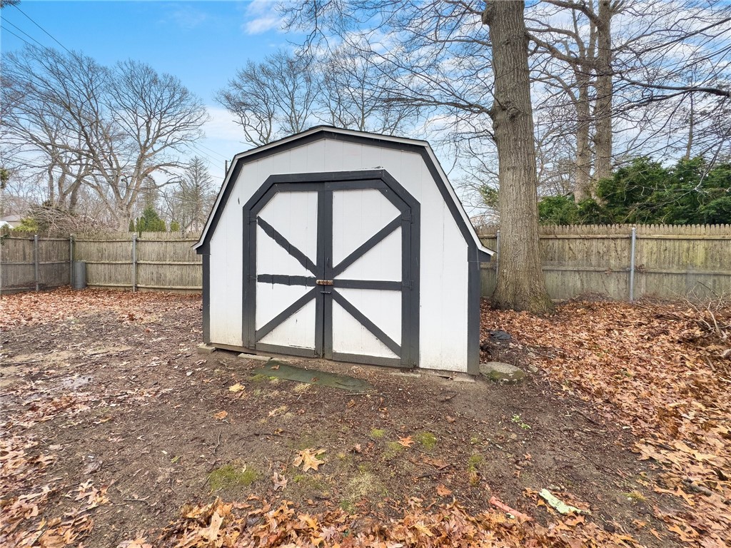 236 Read Avenue Coventry, RI 02816 - Photo 6 of 26