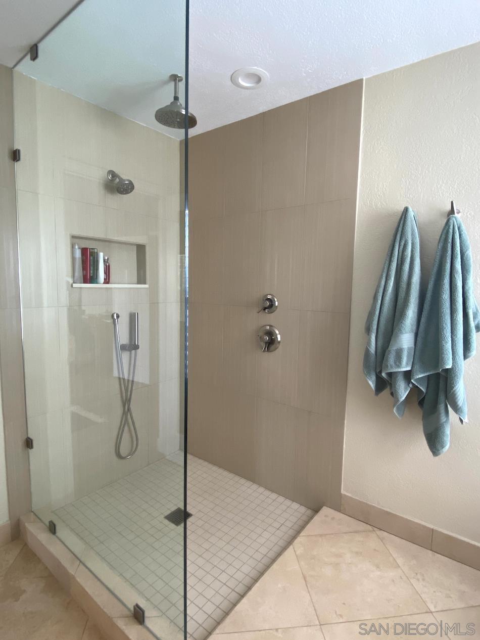 4849 Riding Ridge Road San Diego, CA 92130 - Photo 9 of 15