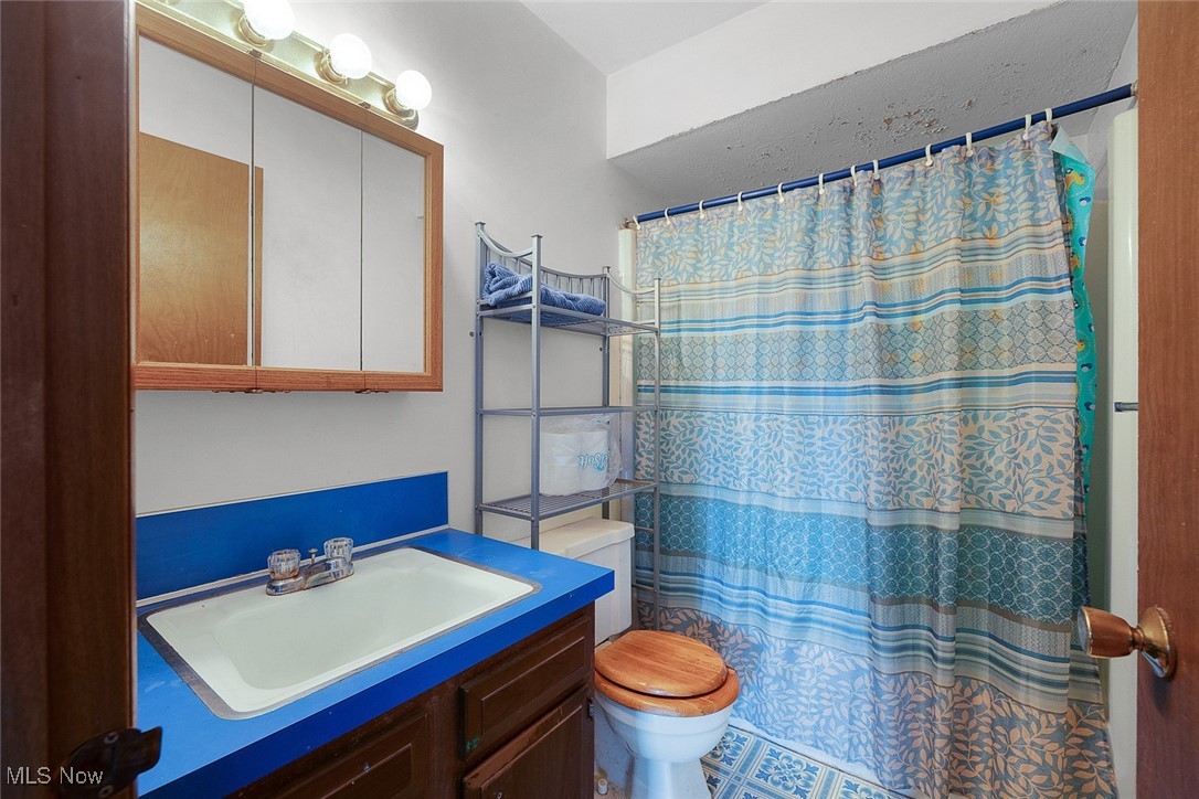 3607 Marks Road Medina, OH 44256 - Photo 28 of 36 Full bath