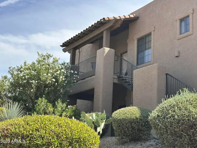 $4,600 | 17237 East Grande Boulevard, Unit 205, Fountain Hills, AZ 85268