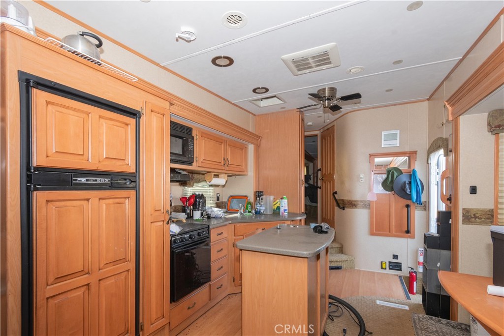 70598 Jolon Road Bradley, CA 93426 - Photo 35 of 43
