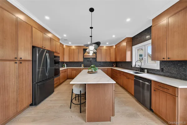 $1,500,000 | 2460 Centre Avenue, Bellmore, NY 11710