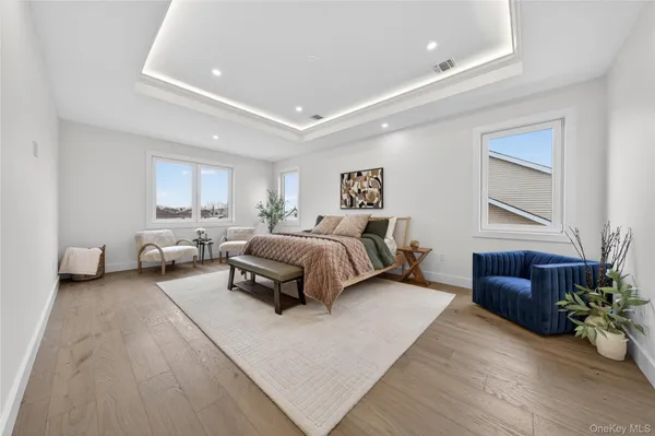 $1,500,000 | 2460 Centre Avenue, Bellmore, NY 11710